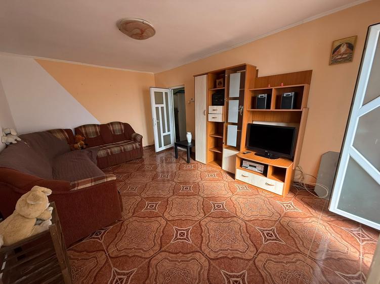 Apartament cu 2 camere decomandat, mobilat în Central — fotografia 1