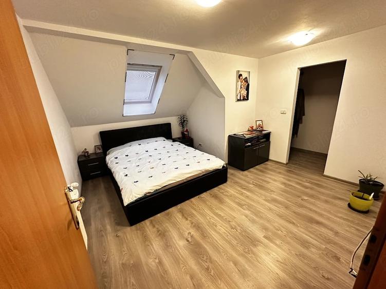 Apartament cu 4 camere decomandat în Aradul Nou