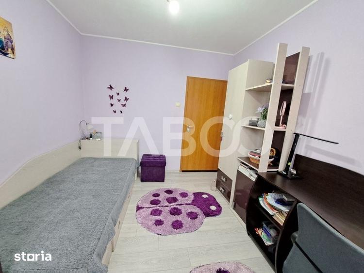 Apartament cu 2 camere decomandat în Trei Stejari