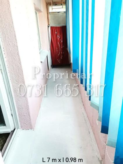 Apartament cu 3 camere semidecomandat în Tei