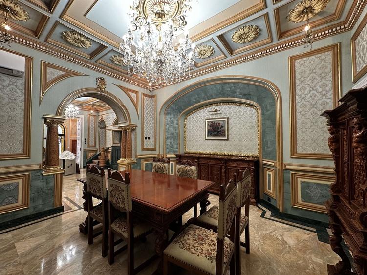 Casă individuală cu 12 camere cu Canalizare în Dorobanți