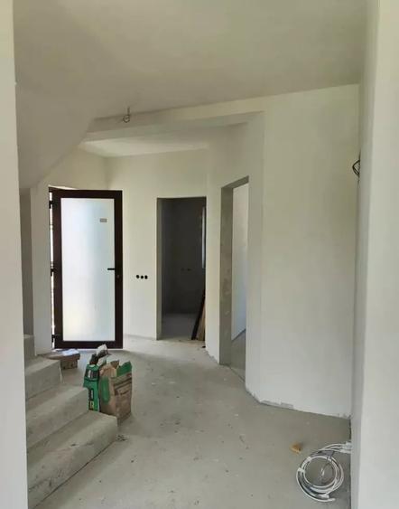 Duplex cu 4 camere cu Canalizare în Gilău