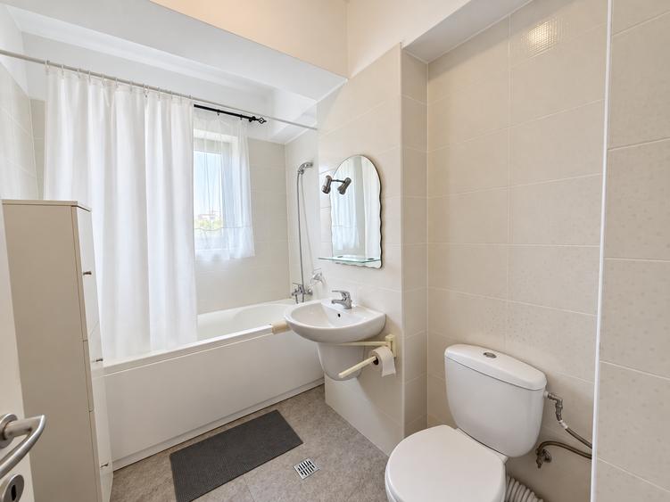 Apartament cu 2 camere decomandat în Moșilor