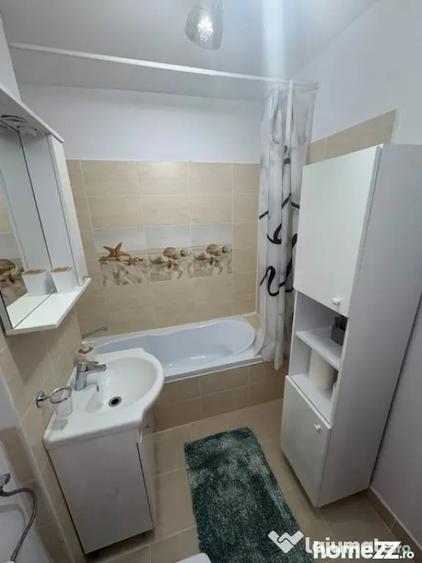 Apartament cu 2 camere decomandat în Rovine