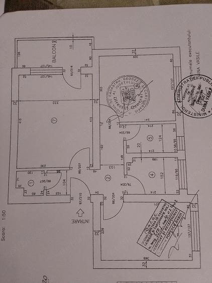Apartament cu 3 camere decomandat în Valea Rosie