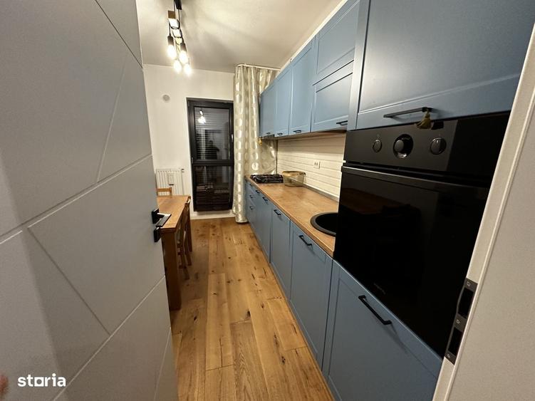 Apartament cu 3 camere decomandat în Sud