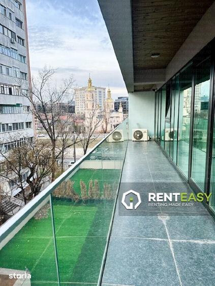 Apartament cu 3 camere în Podu Roș