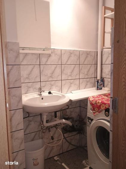 Apartament cu 3 camere decomandat în Patriei
