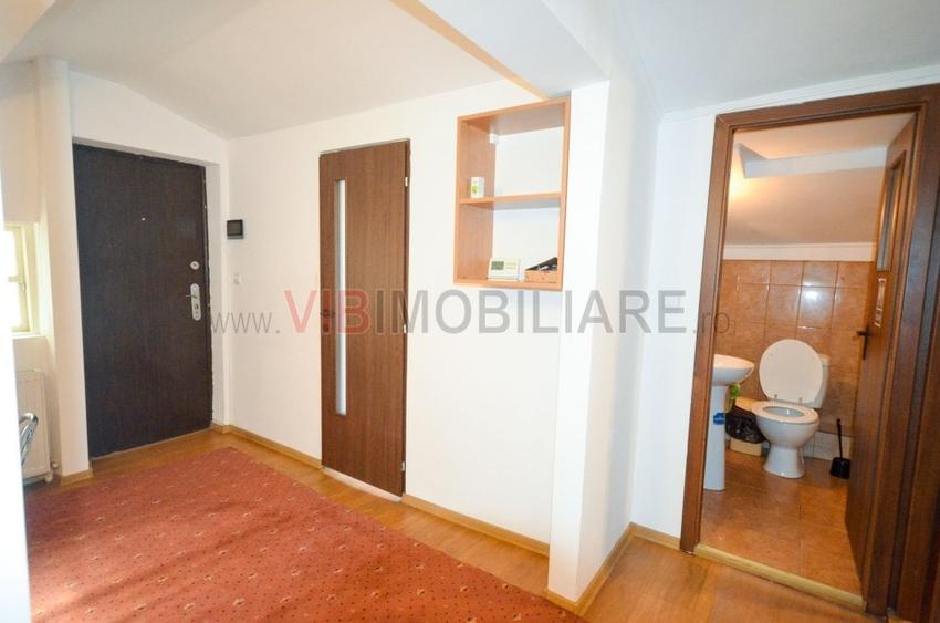 Apartament cu 4 camere decomandat, mobilat în Parcul Carol