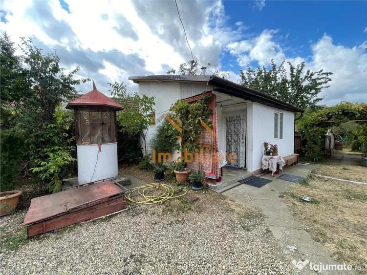Casă cu 4 camere cu Teren 1439 Mp în Central