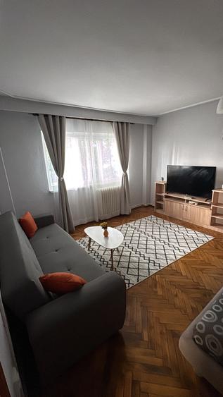 Apartament cu 2 camere decomandat în Dorobanți