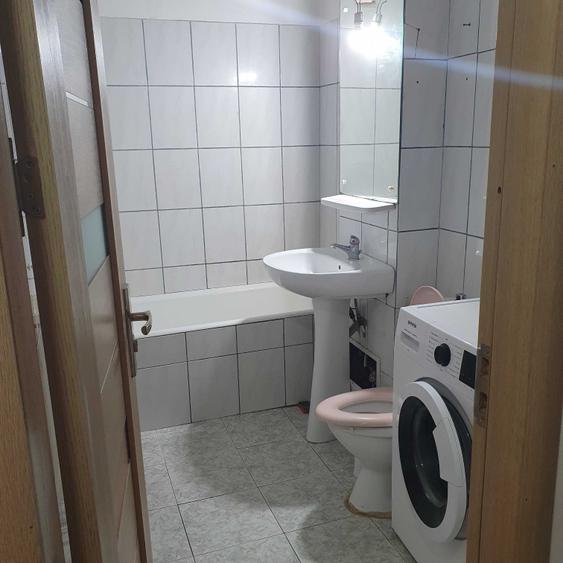 Garsonieră decomandată în Rovine