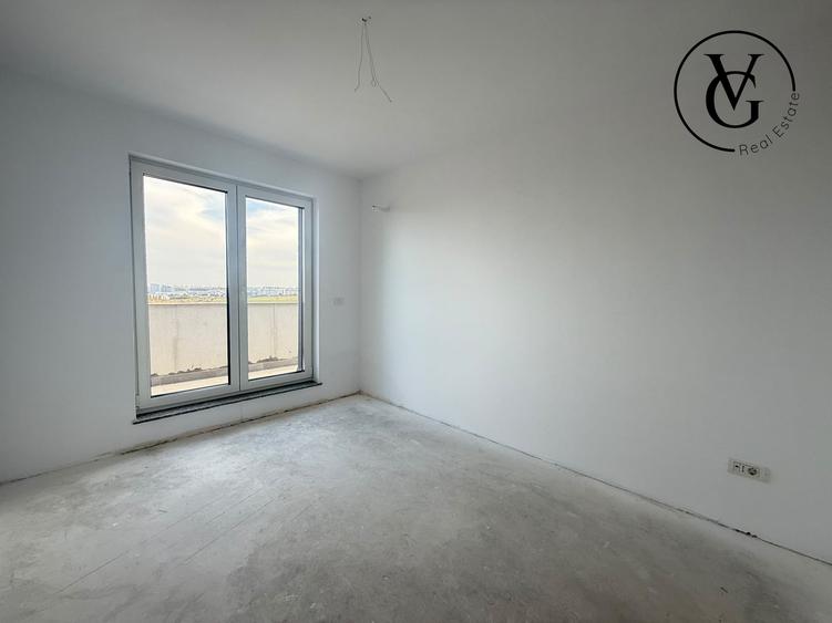 Penthouse cu 3 camere decomandat în Tomis Plus