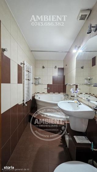 Apartament cu 3 camere decomandat în Est