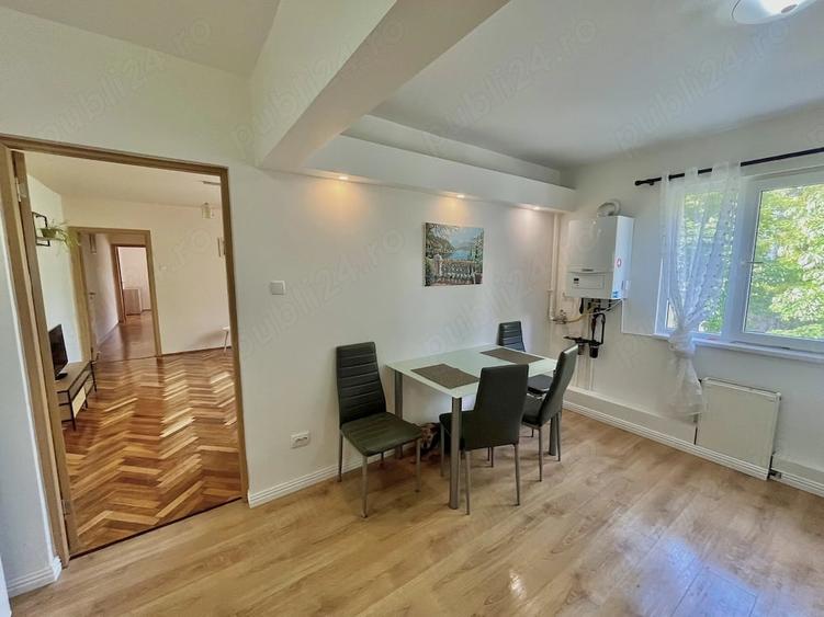 Apartament cu 3 camere semidecomandat în Circumvalațiunii