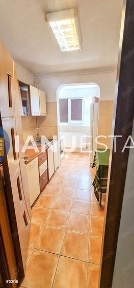 Apartament cu 3 camere semidecomandat în Titan