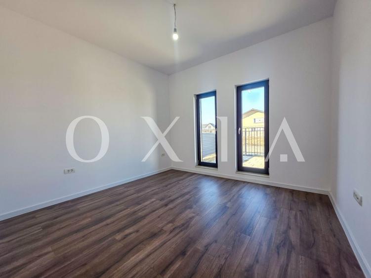 Duplex cu 4 camere cu Canalizare în Moșnița Nouă