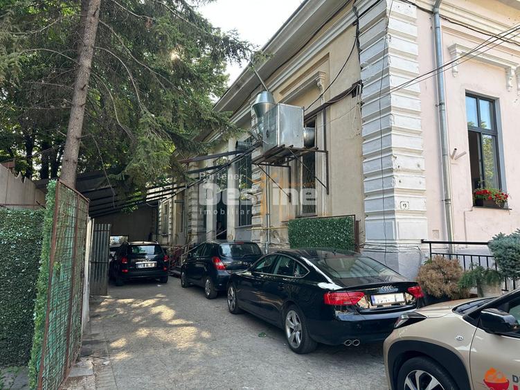Spațiu comercial, de 604.26000976563 mp, în Copou