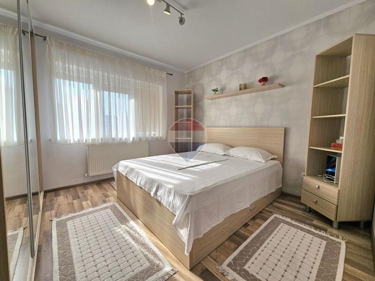 Apartament cu 2 camere semidecomandat, mobilat în Dacia