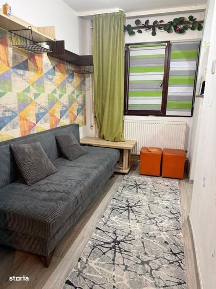 Garsonieră decomandată, mobilată în Rovine