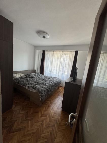 Apartament cu 2 camere decomandat în Decebal