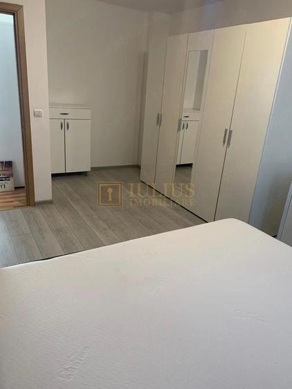 Apartament cu 3 camere decomandat, mobilat în Dumbrăvița