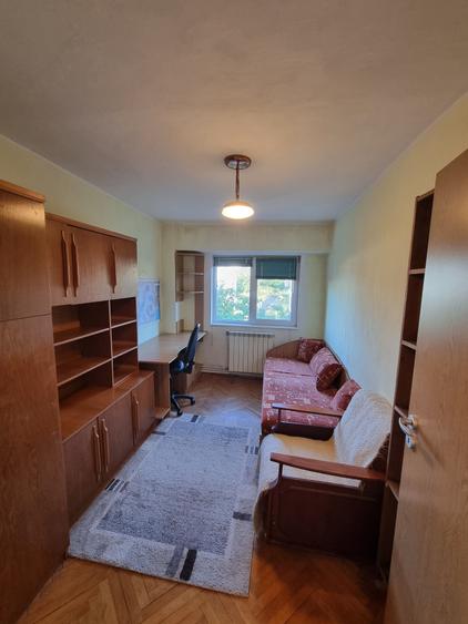 Apartament cu 4 camere decomandat în Nord