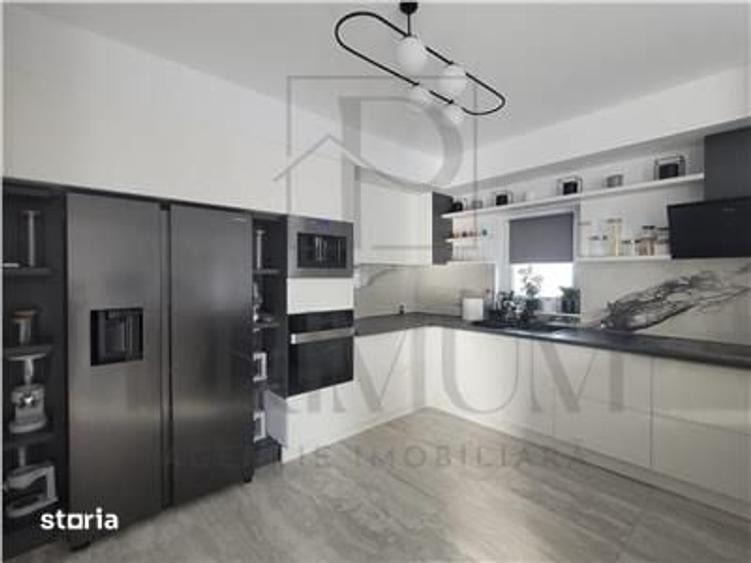 Casă cu 4 camere cu Teren 700 Mp în Central