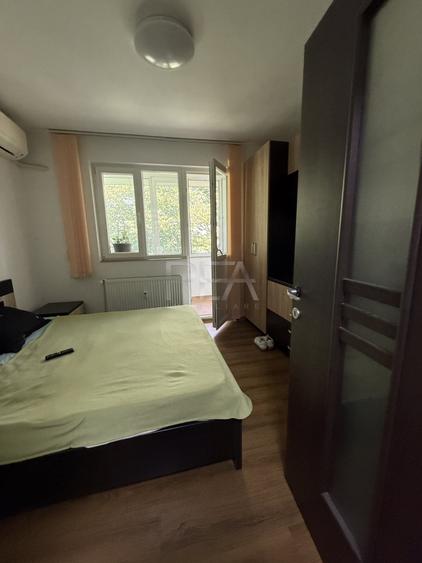 Apartament cu 4 camere semidecomandat, mobilat în Drumul Taberei