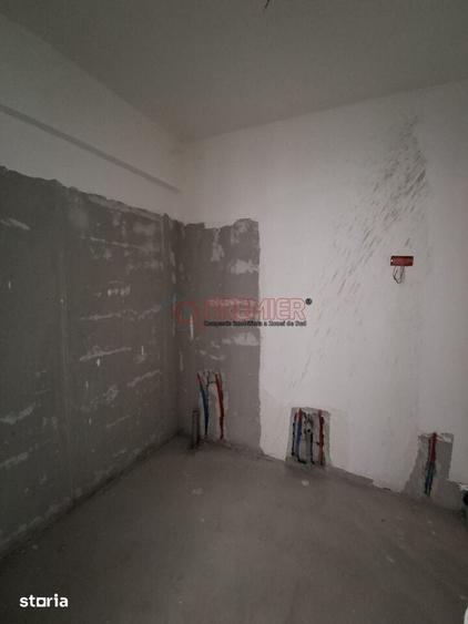 PRE? SPECIAL - 2 CAMERE TIP STUDIO - GRAND ARENA - BERCENI - 7