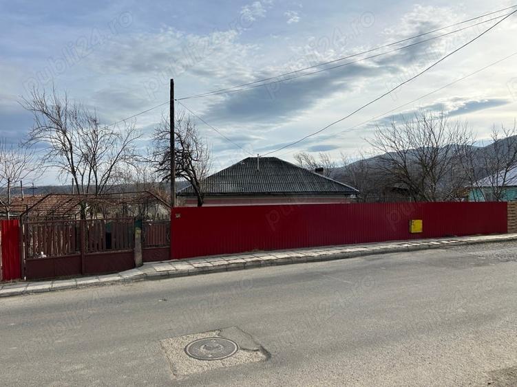 Casă cu 3 camere în Târgu Ocna