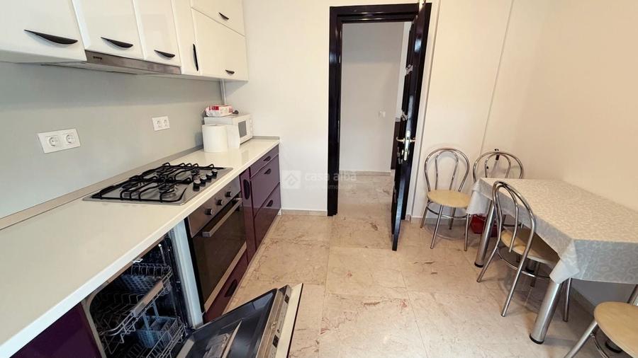 Apartament cu 2 camere semidecomandat, mobilat în Copou