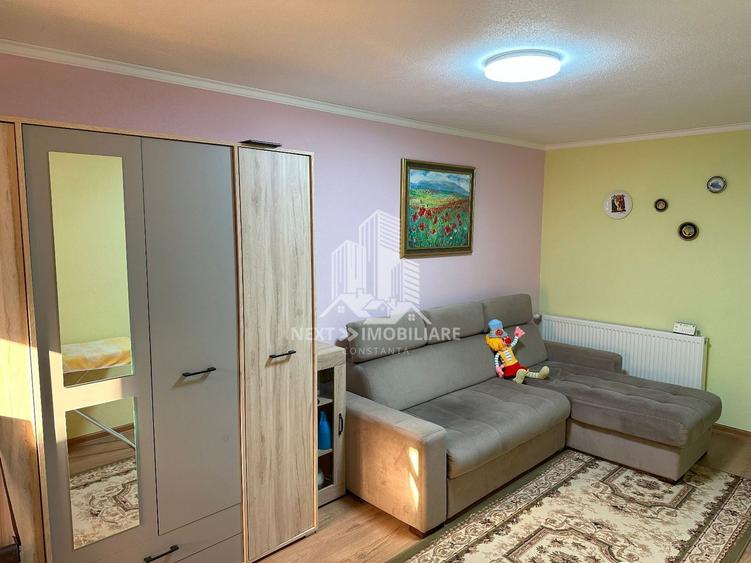Casă individuală cu 6 camere cu Canalizare în Central
