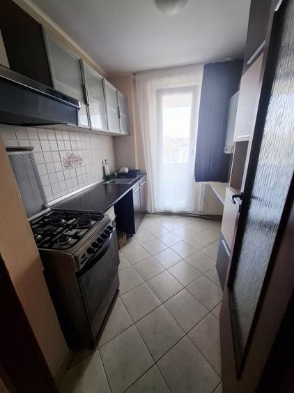 Apartament cu 2 camere decomandat în Răcăștia