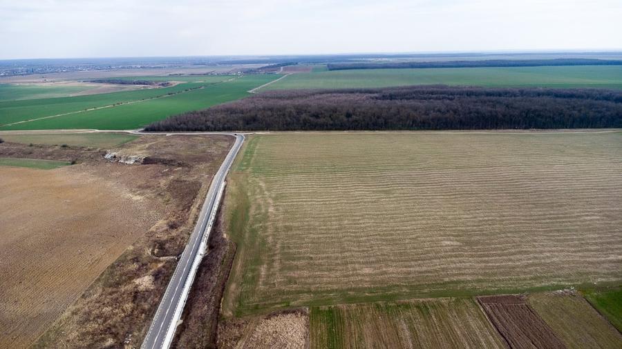 Teren Construcții intravilan de 13368 mp, în Poșta