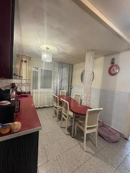 Apartament cu 3 camere semidecomandat în Gheorgheni