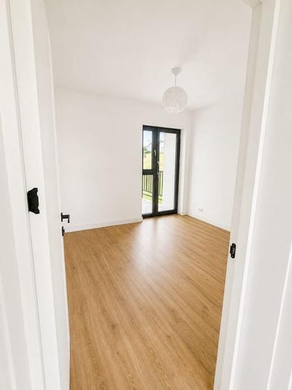 Apartament cu 3 camere semidecomandat în Valea Lupului