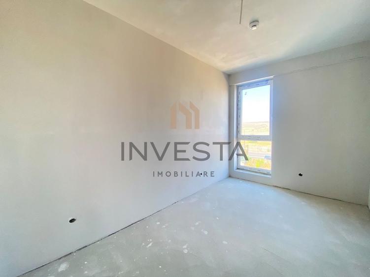 Apartament cu 3 camere semidecomandat în Someșeni