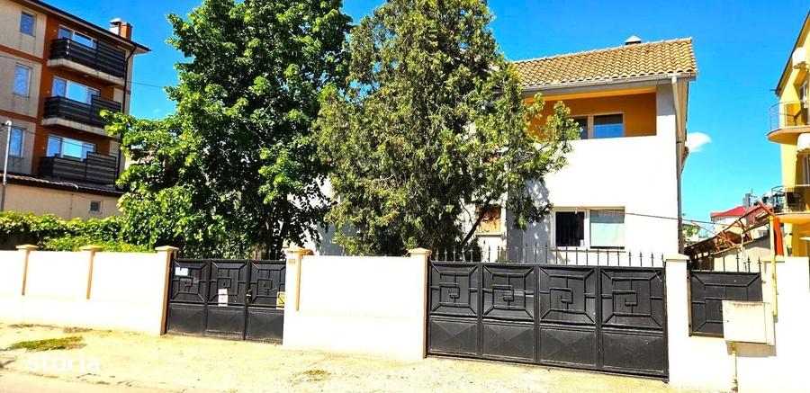 Casă cu 4 camere în Nord