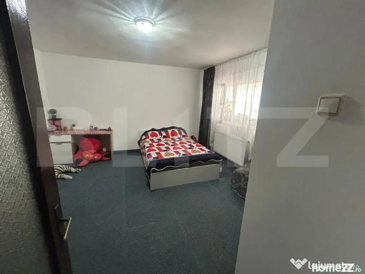 Apartament 3 camere, decomandat, 66 mp, zona Micro 5 - 9