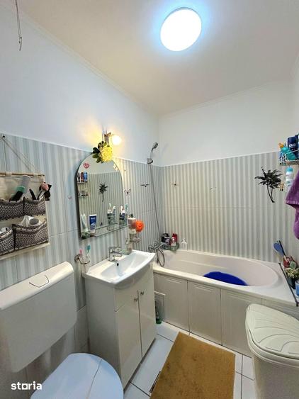 Apartament cu 2 camere decomandat în Lipovei