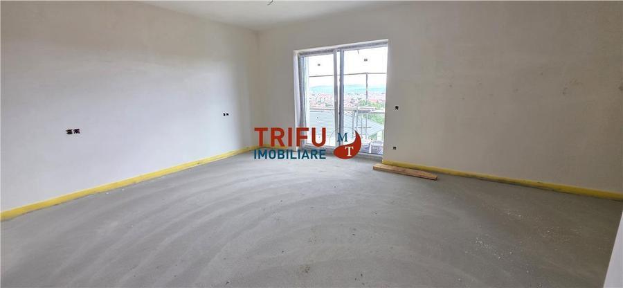 Casă individuală cu 4 camere cu Canalizare în Cetate
