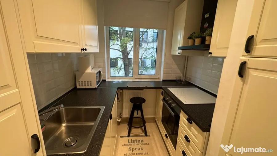Apartament cu 2 camere decomandat în Romană