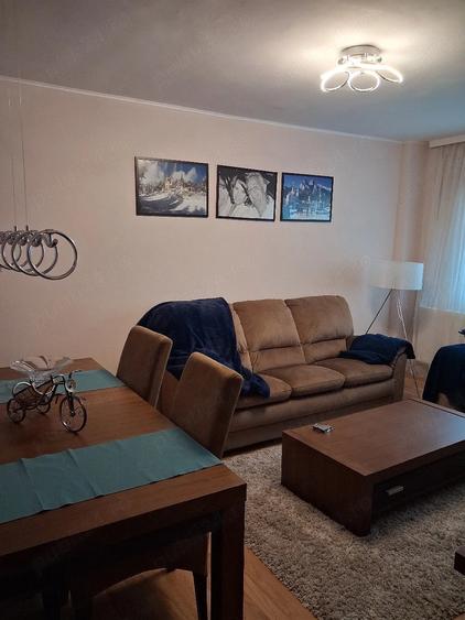 Apartament cu 2 camere decomandat în Exterior Vest