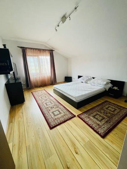 Casă cu 4 camere cu Teren 350 Mp în Gilău