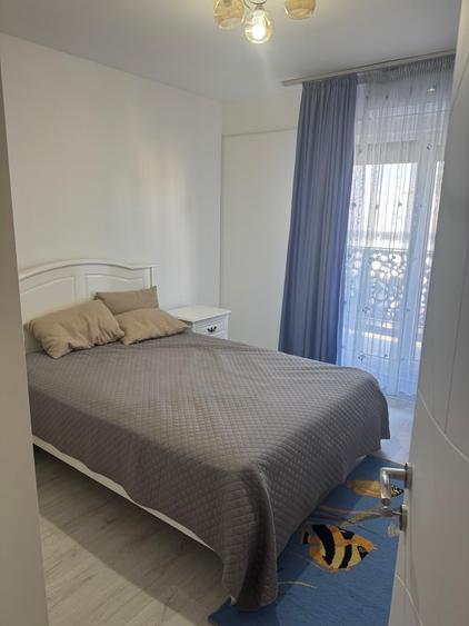 Apartament cu 3 camere decomandat în 1 Decembrie 1918