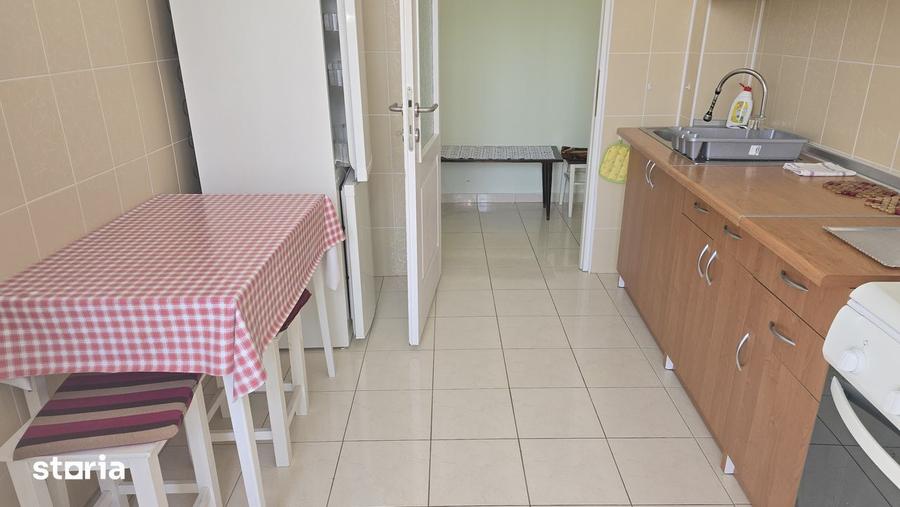 Apartament cu 2 camere decomandat în Liliacului