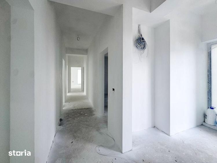 Casă cu 4 camere cu Teren 600 Mp în Central
