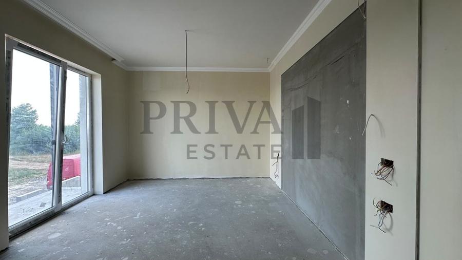 Duplex cu 5 camere cu Canalizare în Moșnița Nouă