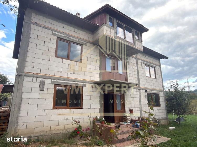 Casă cu 6 camere cu Teren 5736 Mp în Lerești